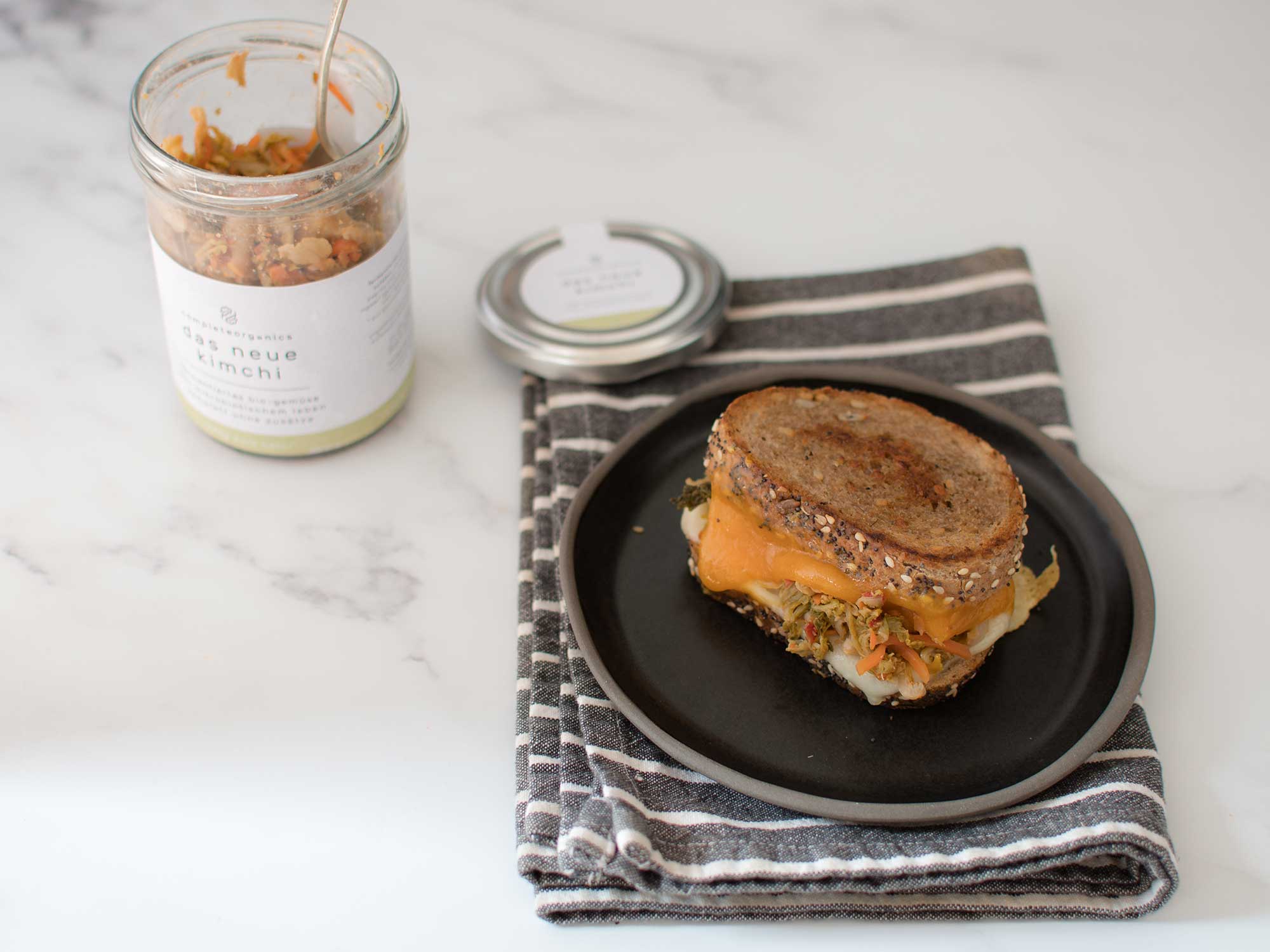 Grilled Cheese Sandwich mit Kimchi