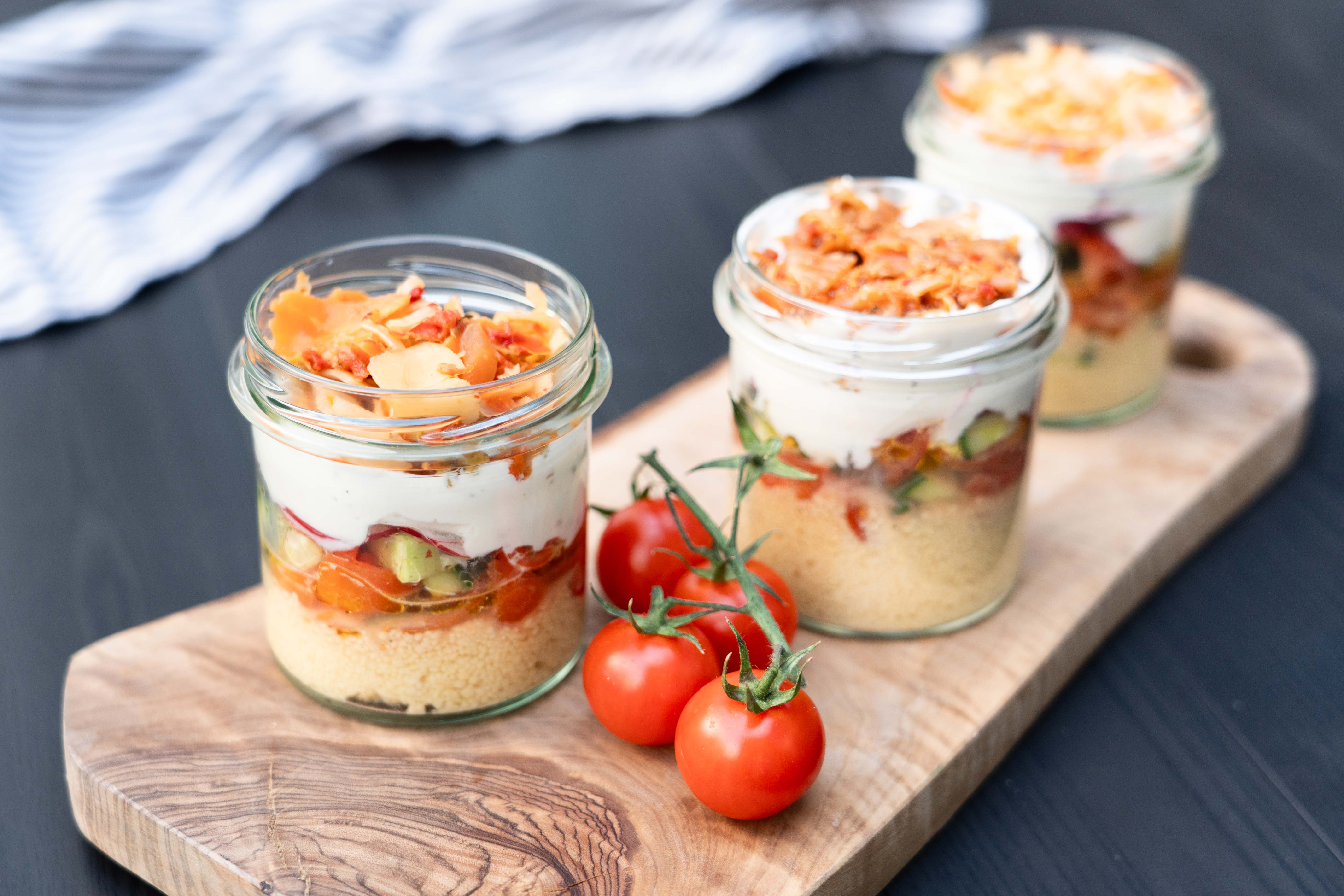 Schichtsalat mit Fermenten (Mediterranes Kimchi, Original Kimchi und Mildes Kimchi)