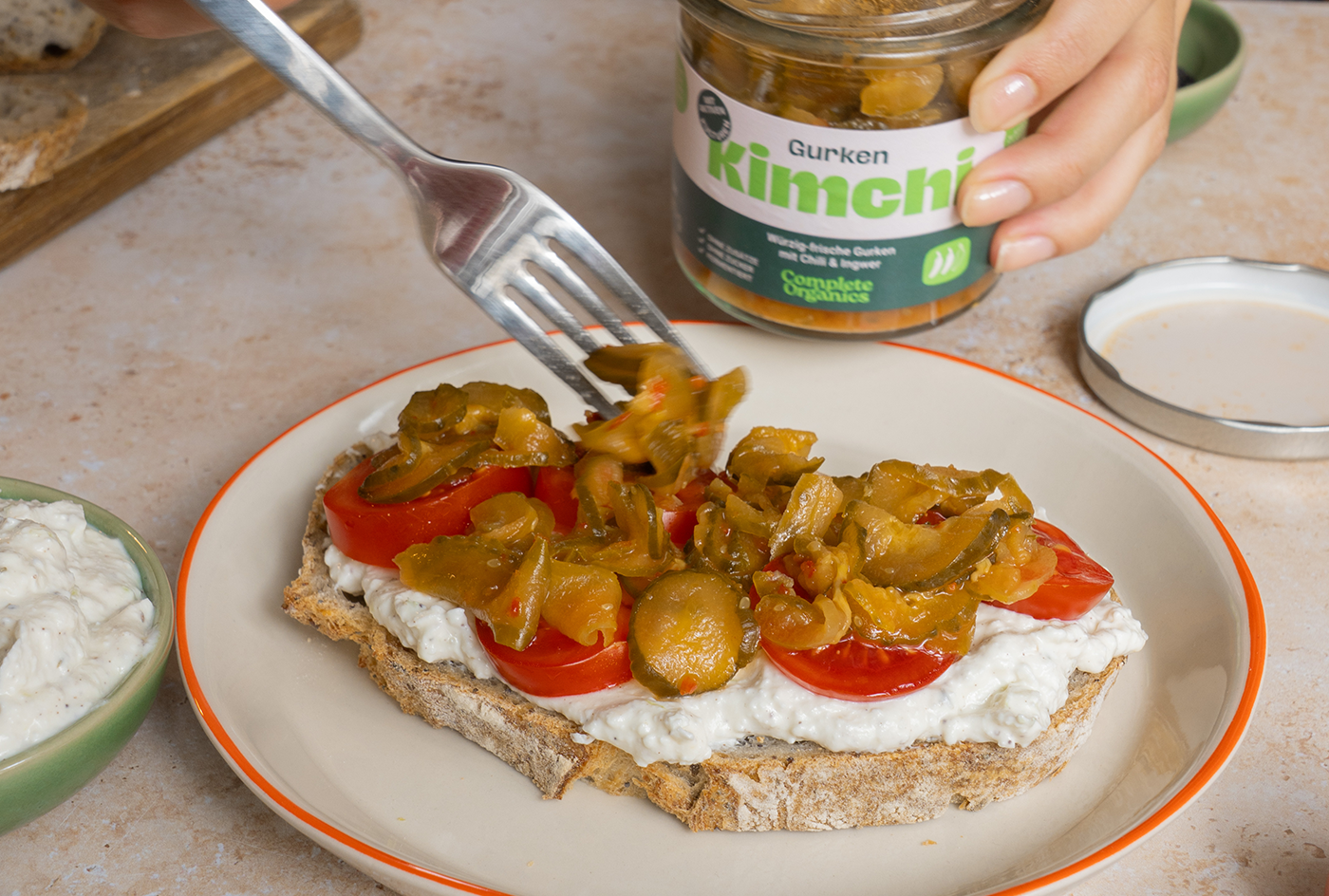 Stulle des Monats: Feta Creme und Gurken Kimchi