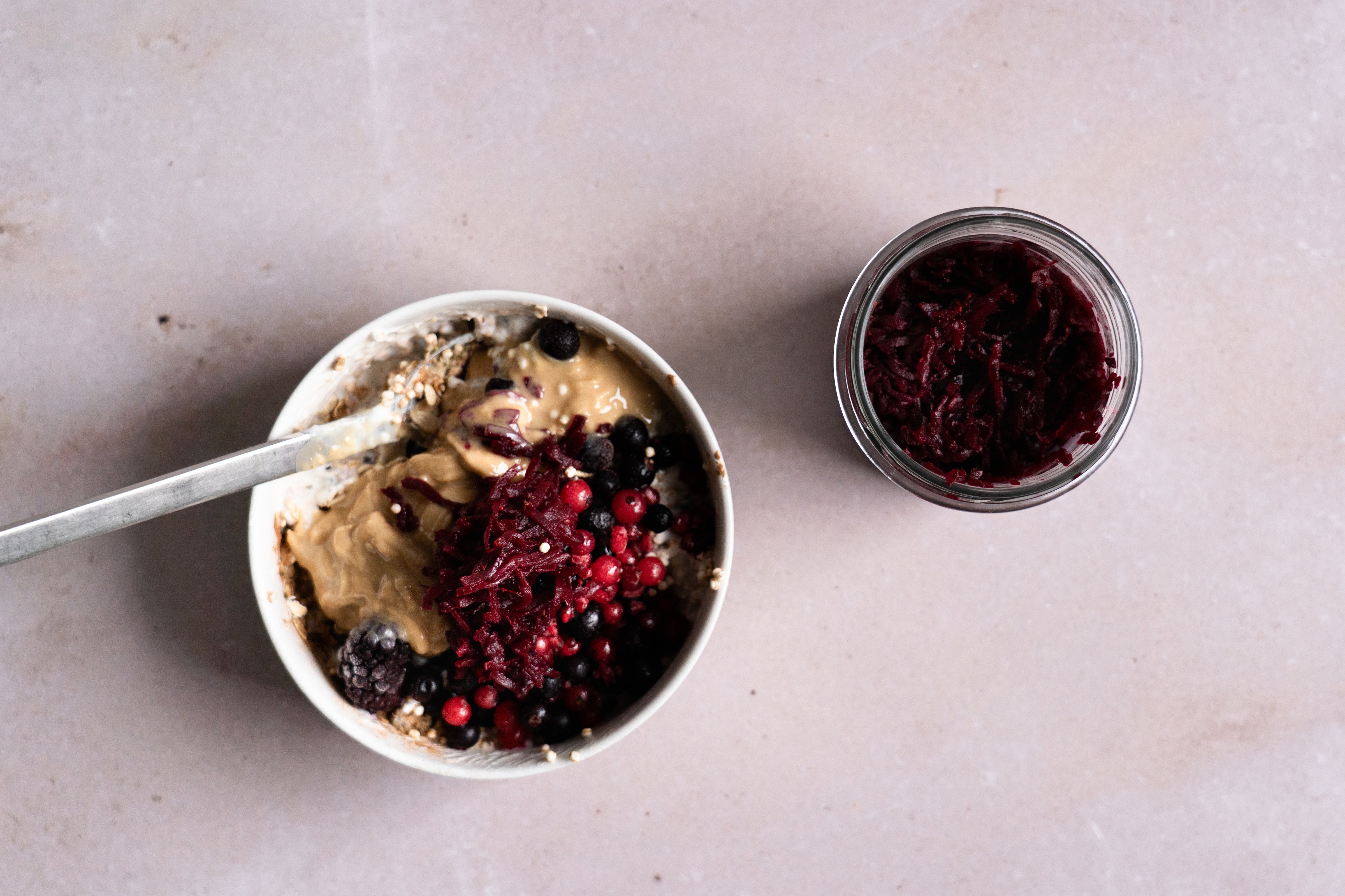 Joghurt-Bowl – bunt, nährstoffreich und darmfreundlich